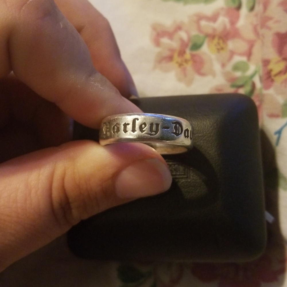 HD wedding band